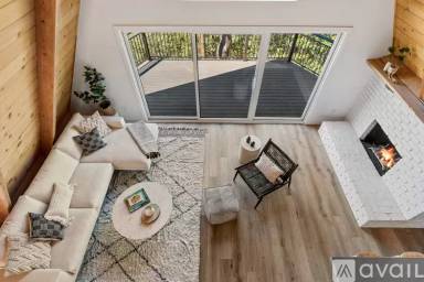 Main picture of 1342 Yosemite Dr
