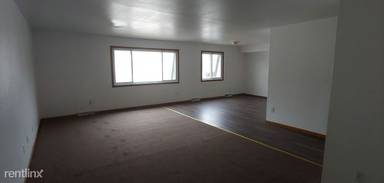 Main picture of 7001 N 43rd St