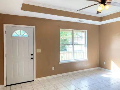 Main picture of 134 Kensington Cir