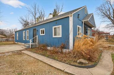 Main picture of 3610 N Emerson Ave