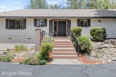 Main picture of 39751 Pierce Lake Dr