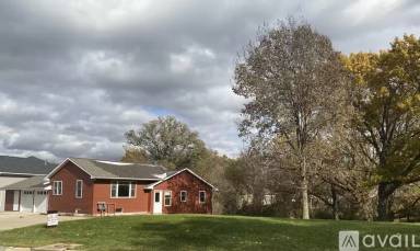 Main picture of 2255 Oakdale Rd