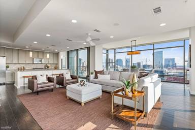 Main picture of Twelve Twelve Condos