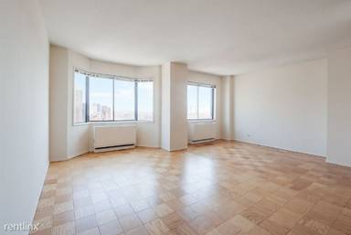 Main picture of 165 E 52nd St