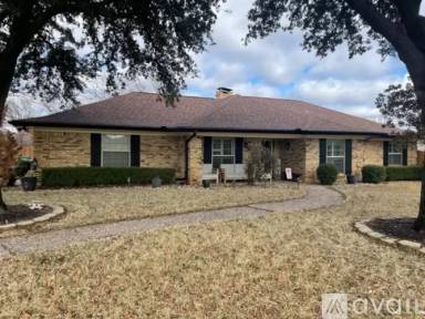 Main picture of 729 Hunters Glen Ct