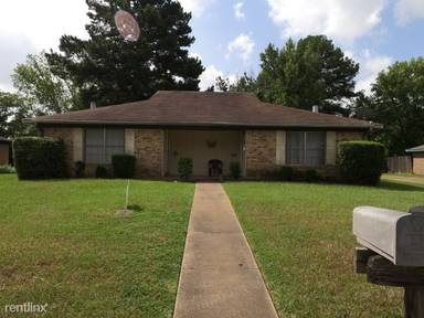 Main picture of 1718 Clearwood Dr