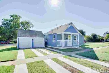 Main picture of 822 W Elm Ave