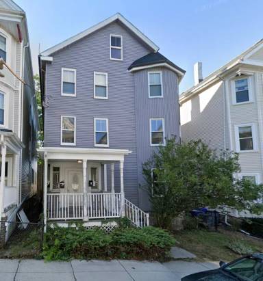 Main picture of 11 Sachem St