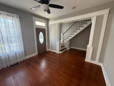 Main picture of 306 W 26th St