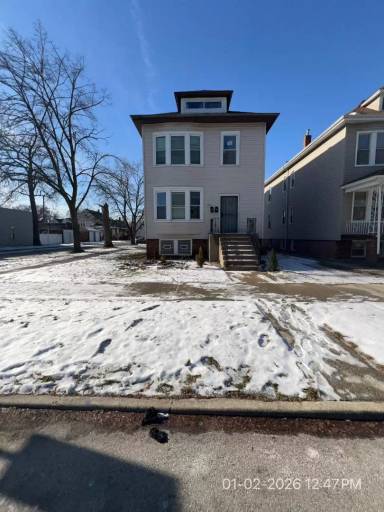Main picture of 8556 S Muskegon Ave