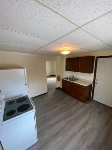 Main picture of 206 12th St SE