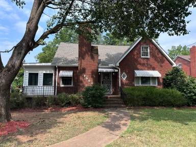 Main picture of 2505 Tuckaseegee Rd
