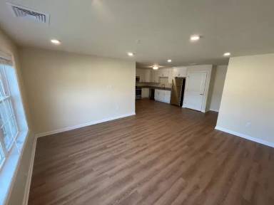 Main picture of Reserve At Towpath Trail