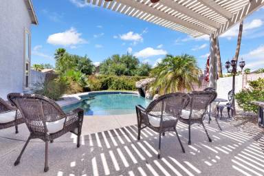 Main picture of 1534 E Scott Ave