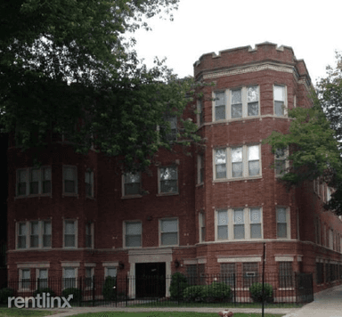 Main picture of 6700-08 S Clyde Ave & 2049-51 E 67th St