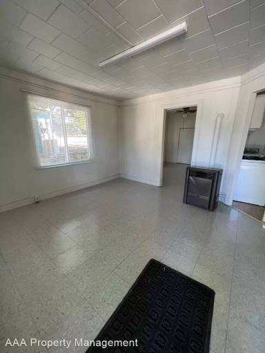 Main picture of 1411 Pleasant Ave