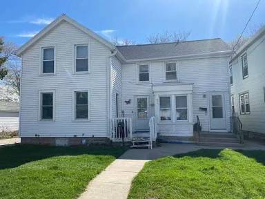 Main picture of 211 S 5th St