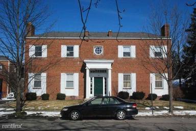 Main picture of 14 E Beaumont Rd
