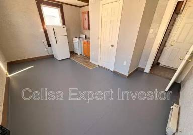 Main picture of 1013 Stophlet St