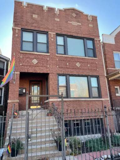 Main picture of 4037 N Saint Louis Ave