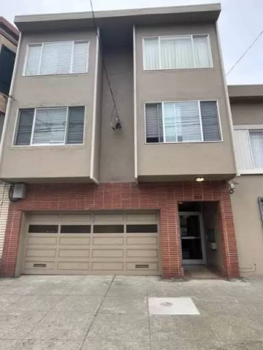 Main picture of 365 2nd Ave