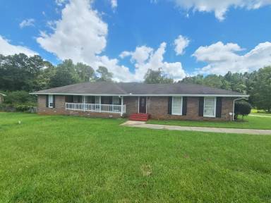 Main picture of 842 S Deshon Rd