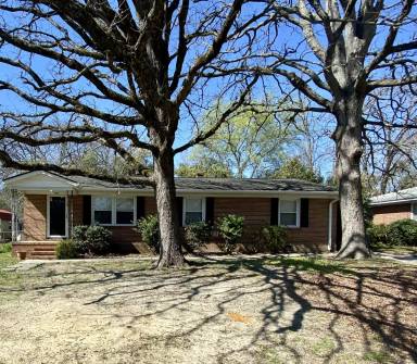 Main picture of 3808 Hartwell Rd