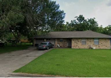 Main picture of 2307 W Bend Dr