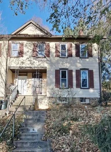 Main picture of 14 Argyle Ave