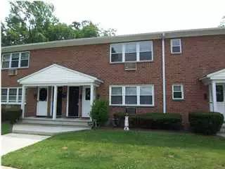Main picture of 46 King James Ln