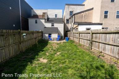 Main picture of 1219 E Oxford St