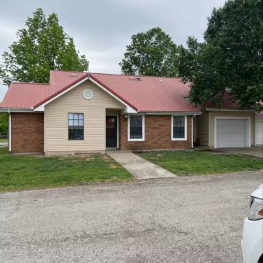 Main picture of 1602 W 8th Street Ter