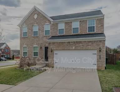 Main picture of 2528 Carmine St