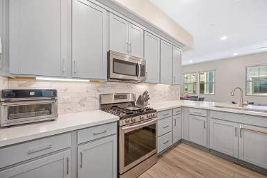 Main picture of 1000 Berryessa Ln