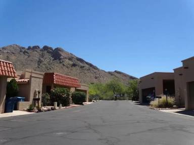 Main picture of 251 E Calle Diamante