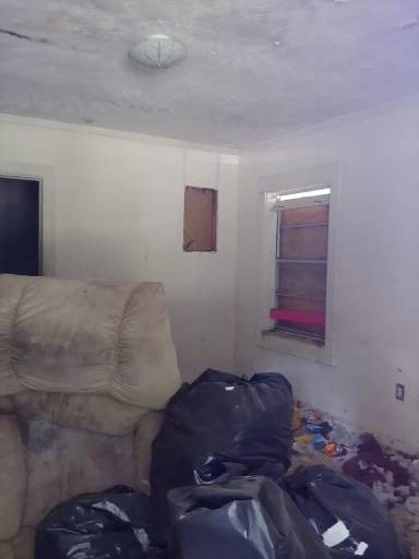 Main picture of 4222 Chennault Ave