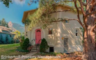 Main picture of 821 Lincoln Pl