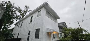 Main picture of 1255 Hart St
