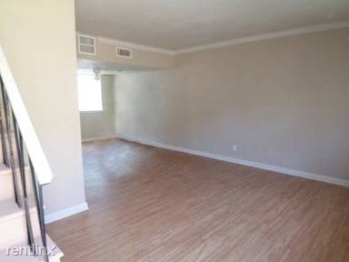 Main picture of 505 E Alexander Ln