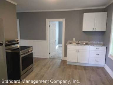 Main picture of 20 Falmouth St