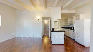 Main picture of 2804 Orange Ave