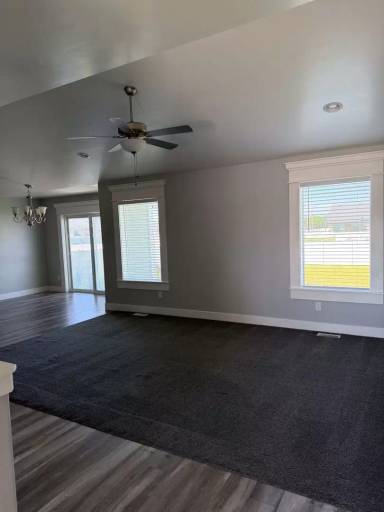 Main picture of 3395 Ventura Ave