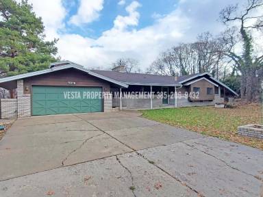 Main picture of 5070 Doren Dr