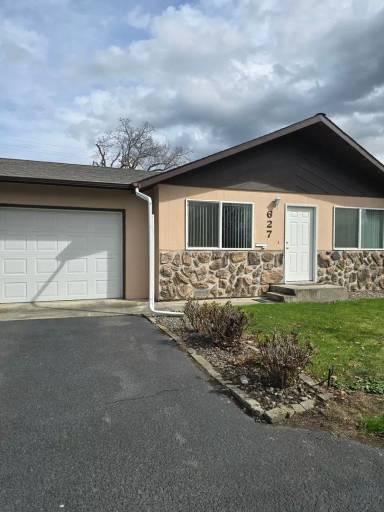 Main picture of 625-627 2ND ST