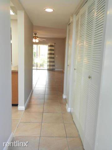 Main picture of El Katy Alexander - 1638 Embassy Drive 108 - 1638