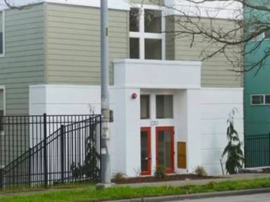 Main picture of 220 23rd Ave E
