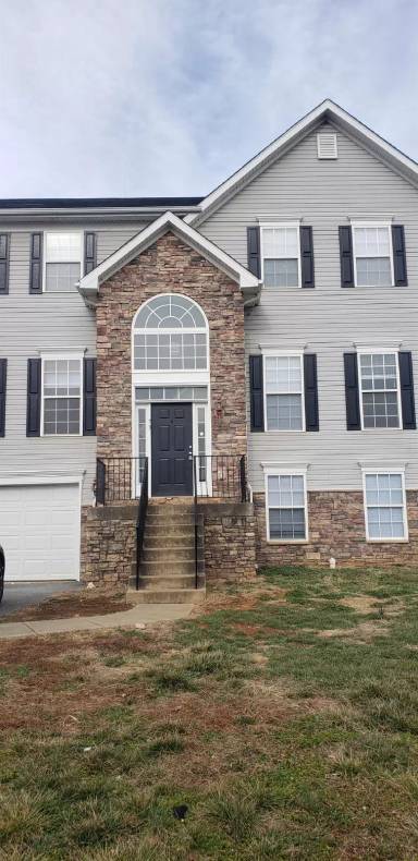 Main picture of 73 Marblehead Rd