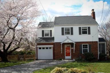 Main picture of 9510 Warren St