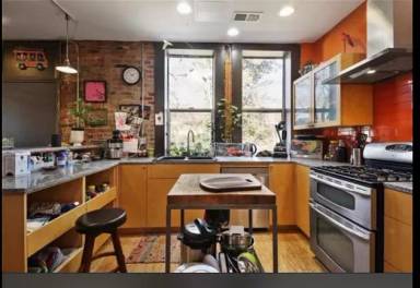 Main picture of 1116 W 24th St