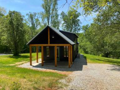 Main picture of 8 Tiny Home Cir